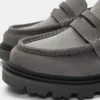 Χοντρά δερμάτινα loafers
