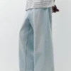 Φαρδιά τζιν με χαλαρή εφαρμογή