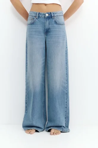Φαρδιά τζιν oversize