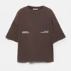 Καφέ σορτς T-shirt με σλόγκαν