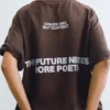 Καφέ σορτς T-shirt με σλόγκαν