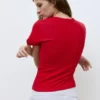 Κοντοσορτς T-shirt με εφαρμοστή γραμμή