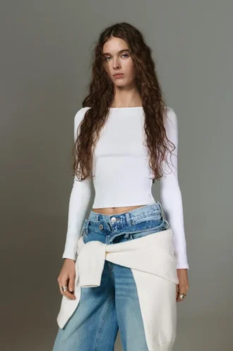 Μακρυμάνικο T-shirt με λαιμόκοψη τύπου boatneck