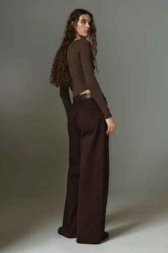 Μακρυμάνικο T-shirt με λαιμόκοψη τύπου boatneck