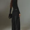 Μακρυμάνικο T-shirt με λαιμόκοψη τύπου boatneck