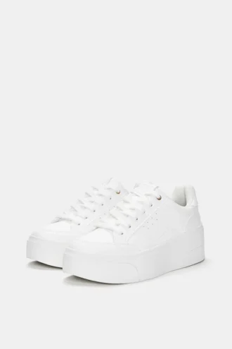 panina sneakers me platforma 2 330x495 - &Pi;ά&nu;&iota;&nu;&alpha; Sneakers &mu;&epsilon; &pi;&lambda;&alpha;&tau;&phi;ό&rho;&mu;&alpha;