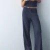 Παντελόνι με φαρδιά πόδια από κρεπ Παντελόνι με φαρδιά πόδια από κρεπ