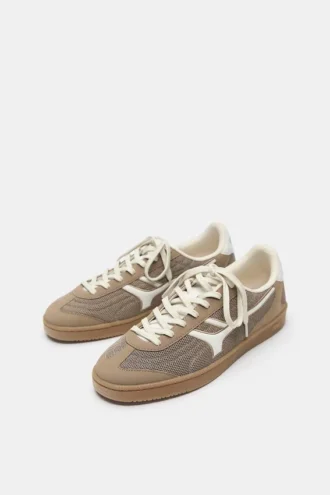 Παπούτσια Sneakers ρετρό με υφή Παπούτσια Sneakers ρετρό με υφή