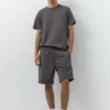Σετ με βερμούδες τζόγκινγκ και T-shirts Σετ με βερμούδες τζόγκινγκ και T-shirts
