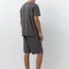 Σετ με βερμούδες τζόγκινγκ και T-shirts Σετ με βερμούδες τζόγκινγκ και T-shirts