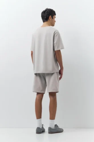 Σετ με βερμούδες τζόγκινγκ και T-shirts