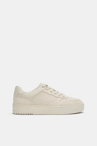 Sneakers με χοντρή σόλα