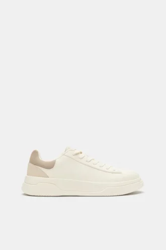 Sneakers με χοντρή σόλα