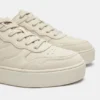 Sneakers με χοντρή σόλα Sneakers με χοντρή σόλα