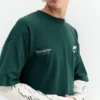 T-shirt με γραφικό σε διπλά μανίκια T-shirt με γραφικό σε διπλά μανίκια