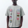 T-shirt με κοντό μανίκι και μπαλώματα T-shirt με κοντό μανίκι και μπαλώματα