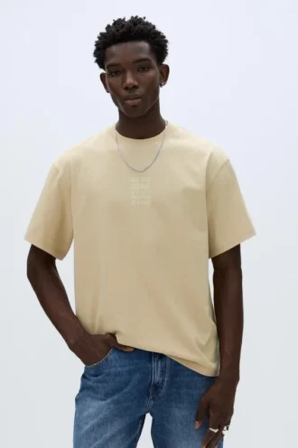 T-shirt με κοντό μανίκι και σλόγκαν