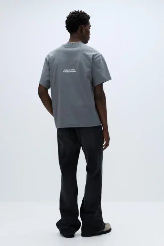 T-shirt με κοντό μανίκι και σλόγκαν