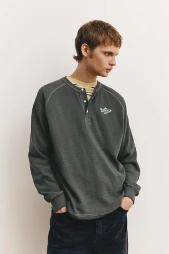 T-shirts Henley