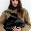 Τσάντα Tote με λεπτομέρεια δαχτυλιδιού Τσάντα Tote με λεπτομέρεια δαχτυλιδιού