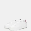Βασικά Sneakers με λεπτομέρειες Βασικά Sneakers με λεπτομέρειες