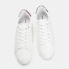 Βασικά Sneakers με λεπτομέρειες Βασικά Sneakers με λεπτομέρειες