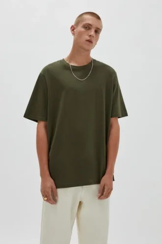 Βασικό βαμβακερό T-shirt με κοντά μανίκια